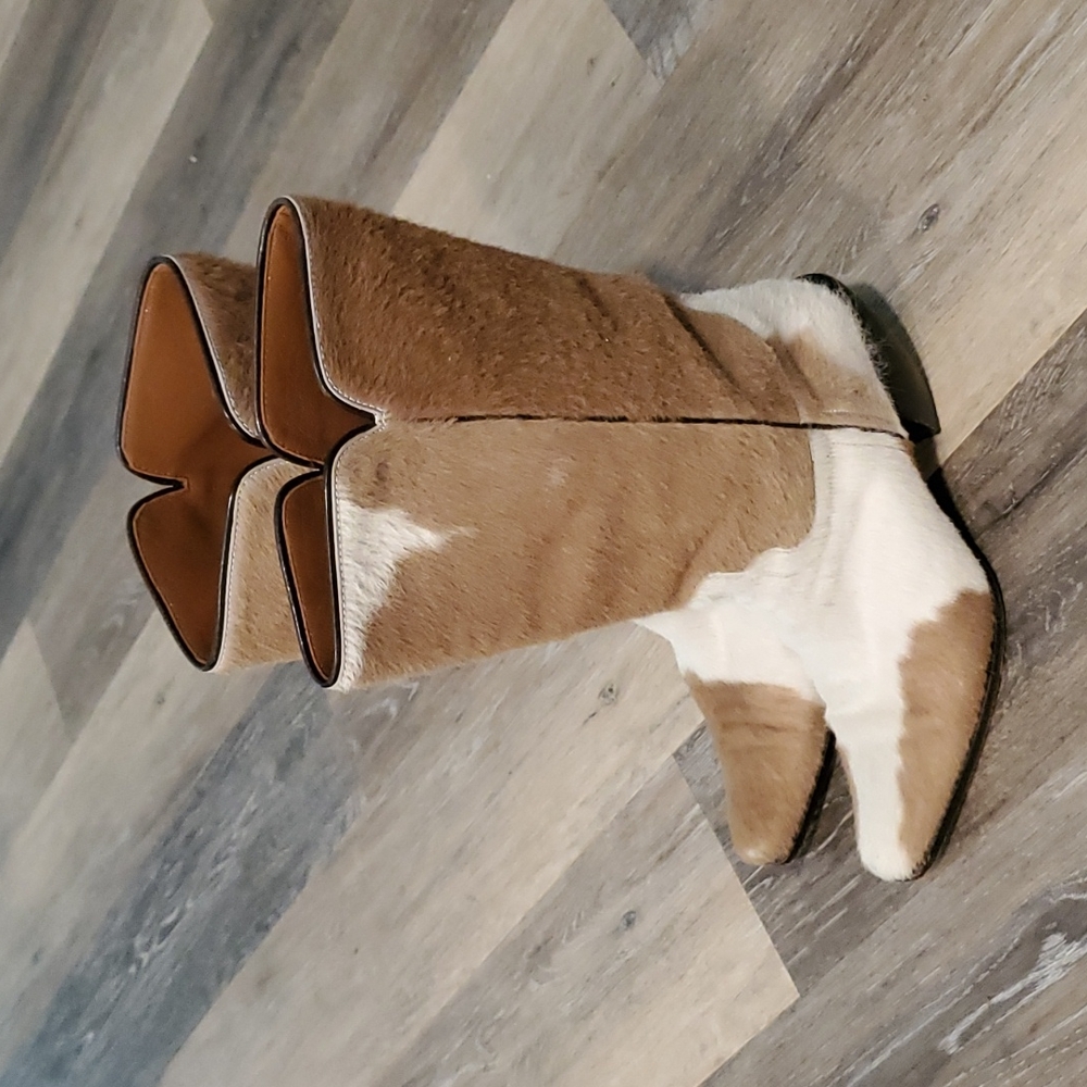 Donald J Pliner Calf Hair boot size 9